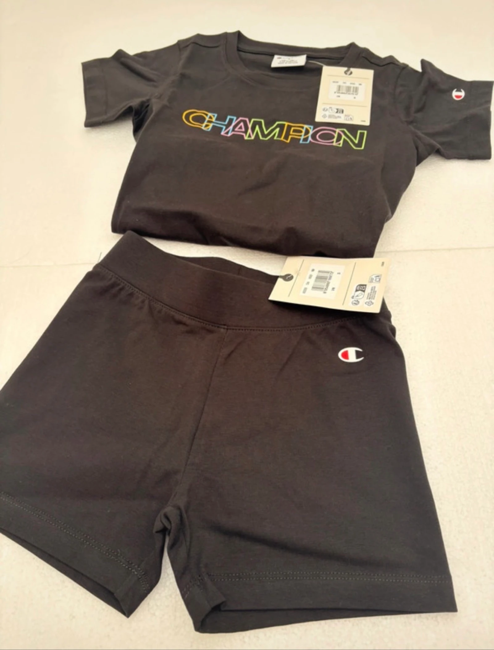 Conjunto dos piezas talla 7/8 – photo 6